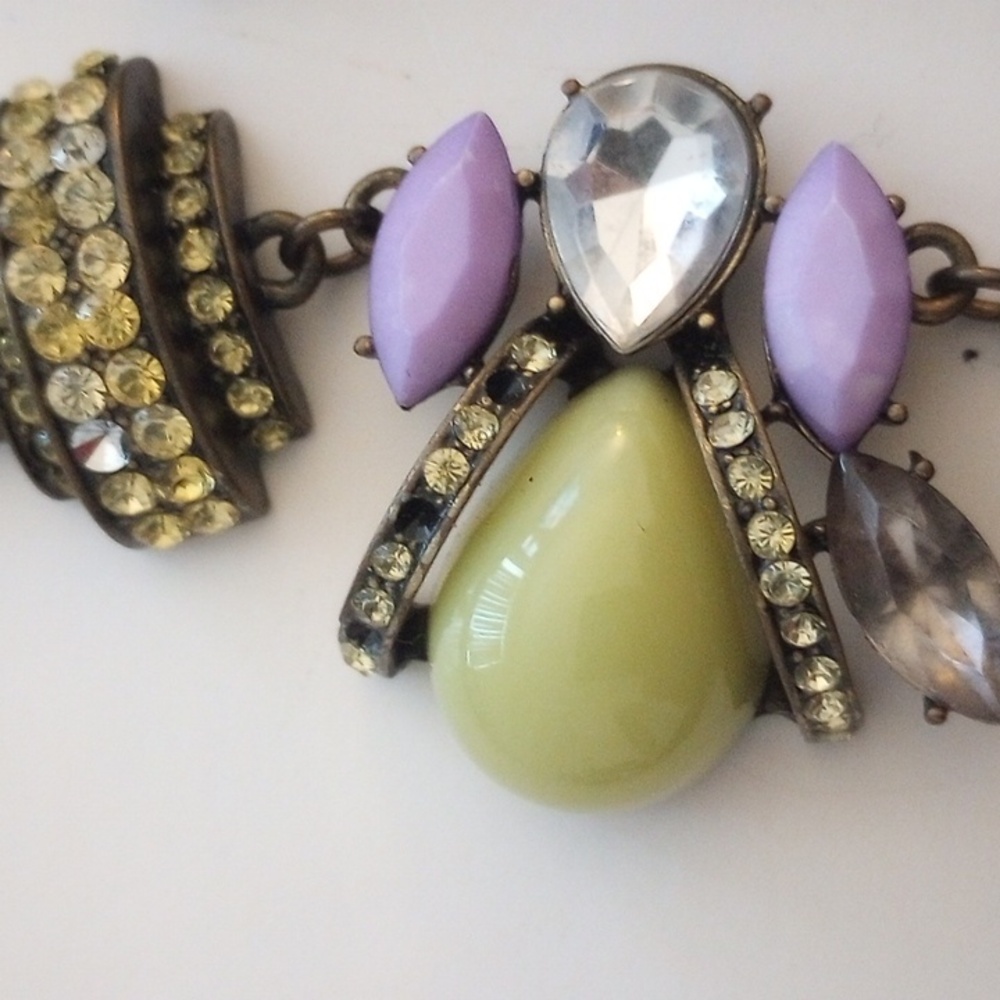 Jewelry - Picture 2 of 3